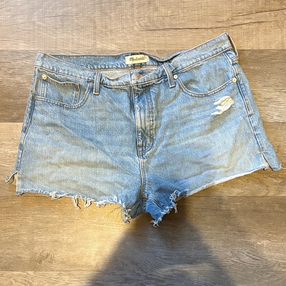 Madewell relaxed denim short with split hem